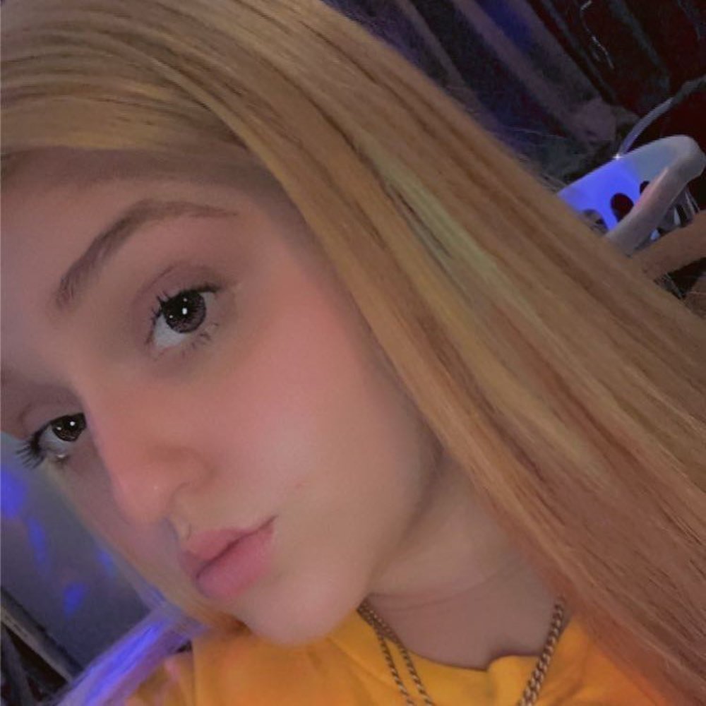 Meet your Posher, Isabel